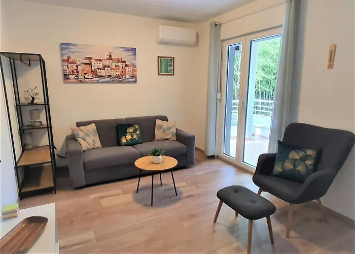 Lungomare Appartement Pula